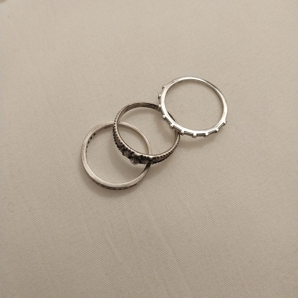 3 Stack Sterling Silver Rings - Picture 4 of 4
